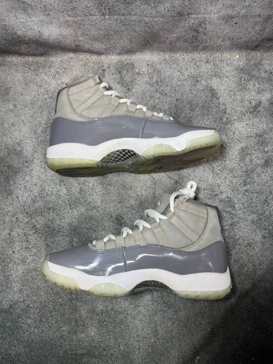 Size 8 | Jordan 11 Cool Grey With Box | Pre-Owned main image 5